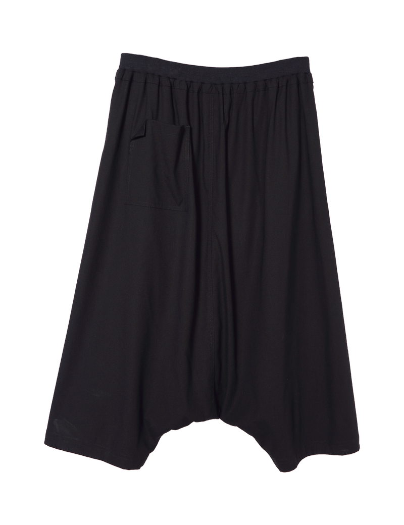 Low-rise capri