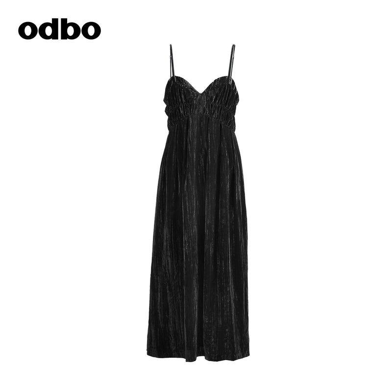 Odbo早秋2022年新款女時尚黑色吊帶連衣裙中長款顯瘦高腰內搭裙子